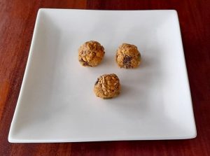 Peanut butter balls #peanutbutterballs, #peanutbutterrecipes, #trynewfoods, #funfoodsforpickyeaters, #funfoodsdforfussyeaters, #Recipesforpickyeaters, #helpforpickyeaters, #helpforpickyeating, #Foodforpickyeaters, #theconfidenteater, #wellington, #NZ, #judithyeabsley, #helpforfussyeating, #helpforfussyeaters, #fussyeater, #fussyeating, #pickyeater, #pickyeating, #supportforpickyeaters, #winnerwinnerIeatdinner, #creatingconfidenteaters, #newfoods, #bookforpickyeaters, #thecompleteconfidenceprogram, #thepickypack