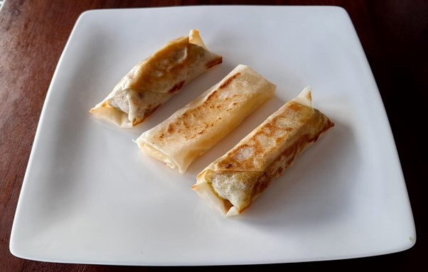 Pork spring rolls for fussy eaters – fun recipe for fussy eaters NZ, Judith Yeabsley|Fussy Eating NZ, #springrolls, #springrollforfussyeaters, #springrollforpickyeaters, #trynewfoods, #funfoodsforpickyeaters, #funfoodsdforfussyeaters, #Recipesforpickyeaters, #helpforpickyeaters, #helpforpickyeating, #Foodforpickyeaters, #theconfidenteater, #wellington, #NZ, #judithyeabsley, #helpforfussyeating, #helpforfussyeaters, #fussyeater, #fussyeating, #pickyeater, #pickyeating, #supportforpickyeaters, #winnerwinnerIeatdinner, #creatingconfidenteaters, #newfoods, #bookforpickyeaters, #thecompleteconfidenceprogram, #thepickypack