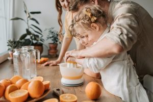 Advice for parents of very fussy eaters, Judith Yeabsley|Fussy Eating NZ, playing with food, #adviceforparentsofveryfussyeaters, #adviceforparentsofverypickyeaters, #helpaddingfoodsfussyeating, #helpfortoddlerfussyeaters, #helpfortoddlerpickyeaters, #helpaddingfoodforpickyeaters, #theconfidenteater, #fussyeatingNZ, #pickyeatingNZ #helpforpickyeaters, #helpforpickyeating, #recipespickyeaterswilleat, #recipesfussyeaterswilleat #winnerwinnerIeatdinner, #Recipesforpickyeaters, #Foodforpickyeaters, #wellington, #NZ, #judithyeabsley, #helpforfussyeating, #helpforfussyeaters, #fussyeater, #fussyeating, #pickyeater, #pickyeating, #supportforpickyeaters, #creatingconfidenteaters, #newfoods, #bookforpickyeaters, #thepickypack, #funfoodsforpickyeaters, #funfoodsdforfussyeaters