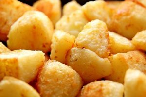 Dinner ideas for very fussy eaters, Judith Yeabsley|Fussy Eating NZ, roast potatoes #dinnerideasforveryfussyeaters, #dinnersforfussyeaters, #dinnersforforpickyeaters, #theconfidenteater, #fussyeatingNZ, #pickyeatingNZ #helpforpickyeaters, #helpforpickyeating, #recipespickyeaterswilleat, #recipesfussyeaterswilleat #winnerwinnerIeatdinner, #Recipesforpickyeaters, #Foodforpickyeaters, #wellington, #NZ, #judithyeabsley, #helpforfussyeating, #helpforfussyeaters, #fussyeater, #fussyeating, #pickyeater, #pickyeating, #supportforpickyeaters, #creatingconfidenteaters, #newfoods, #bookforpickyeaters, #thepickypack, #funfoodsforpickyeaters, #funfoodsdforfussyeaters
