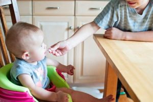 Fascinating advice for fussy eaters, Judith Yeabsley|Fussy Eating NZ. Feeding baby, #FascinatingAdviceForFussyEaters, #FascinatingAdviceForPickyEaters, #TryNewFoods, #TheConfidentEater, #FussyEatingNZ, #HelpForFussyEating, #HelpForFussyEaters, #FussyEater, #FussyEating, #PickyEater, #PickyEating, #SupportForFussyEaters, #SupportForPickyEaters, #CreatingConfidentEaters, #TryNewFood #PickyEatingNZ #HelpForPickyEaters, #HelpForPickyEating, #RecipesPickyEatersWillEat, #RecipesFussyEatersWillEat, #WinnerWinnerIEatDinner, #Recipesforpickyeaters, #Foodforpickyeaters, #Wellington, #NZ, #JudithYeabsley, #BookForPickyEaters, #BookForFussyEaters, #ThePickyPack, #FunFoodsForPickyEaters, #FunFoodsForFussyEaters