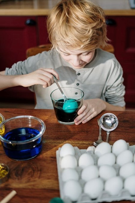 Science experiments with food - 2, Judith Yeabsley|Fussy Eating NZ, boy with egg, #ScienceExperimentsWithFood2, #ScienceExperimentsWithFood2ForFussyEaters, # ScienceExperimentsWithFood2ForPickyEaters, #TryNewFoods, #TheConfidentEater, #FussyEatingNZ, #HelpForFussyEating, #HelpForFussyEaters, #FussyEater, #FussyEating, #PickyEater, #PickyEating, #SupportForFussyEaters, #SupportForPickyEaters, #CreatingConfidentEaters, #TryNewFood #PickyEatingNZ #HelpForPickyEaters, #HelpForPickyEating, #Wellington, #NZ, #JudithYeabsley 