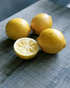 Science experiments with food - 2, Judith Yeabsley|Fussy Eating NZ, lemons, #ScienceExperimentsWithFood2, #ScienceExperimentsWithFood2ForFussyEaters, # ScienceExperimentsWithFood2ForPickyEaters, #TryNewFoods, #TheConfidentEater, #FussyEatingNZ, #HelpForFussyEating, #HelpForFussyEaters, #FussyEater, #FussyEating, #PickyEater, #PickyEating, #SupportForFussyEaters, #SupportForPickyEaters, #CreatingConfidentEaters, #TryNewFood #PickyEatingNZ #HelpForPickyEaters, #HelpForPickyEating, #Wellington, #NZ, #JudithYeabsley
