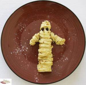 Halloween fun, Judith Yeabsley|Fussy Eating NZ, #TheConfidentEater, #FussyEatingNZ, #TryNewFoods #HelpForFussyEating, #HelpForFussyEaters, #FussyEater, #FussyEating, #PickyEater, #PickyEating, #SupportForFussyEaters, #SupportForPickyEaters, #CreatingConfidentEaters, #TryNewFood #PickyEatingNZ #HelpForPickyEaters, #HelpForPickyEating, #Wellington, #NZ, #JudithYeabsley